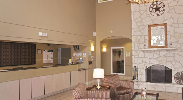La Quinta by Wyndham Kerrville, Забронировать Отель Керрвилл Texas Hill Country
