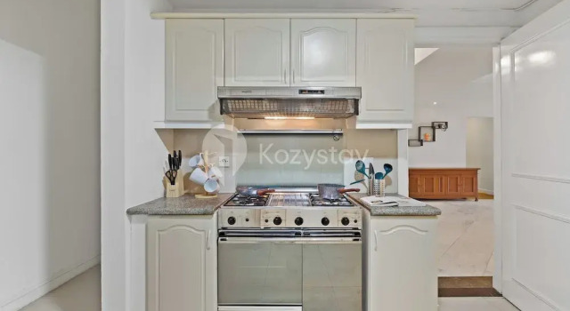 Апартаменты Classic с 2 комнатами с балконом и с видом на город Rasamala & Cendana at Menteng by Kozystay