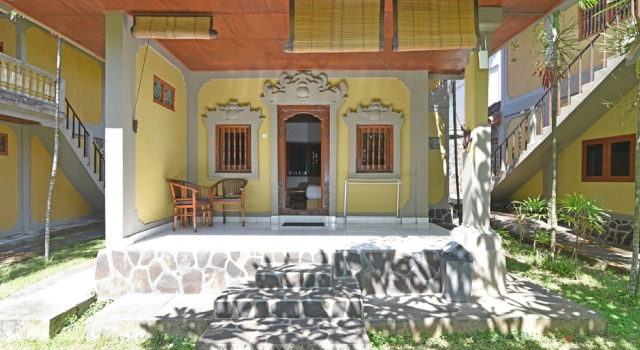 RedDoorz near Beachwalk Mall Kuta, Забронировать Отель Кута Бадунг, рядом с Vihara Dharmayana Buddhist Temple