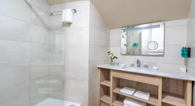 Номер Standard Harbour Hotel