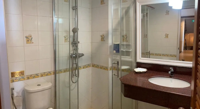Номер Standard с балконом и с видом на море Seaview Sriracha Hotel