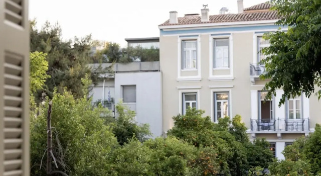 Plaka s Privileged Accommodation, Забронировать Отель Афины Острова Саронического залива - Аттика, рядом с Theocharakis Foundation