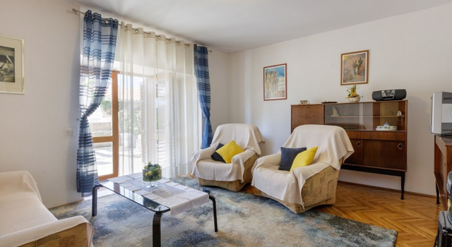 Holiday house Zeljka - 60 m from sea: Podstrana, Riviera Split, Rezerwuj Willa Hotele w Split-Dalmatia County z parkingiem, Parking