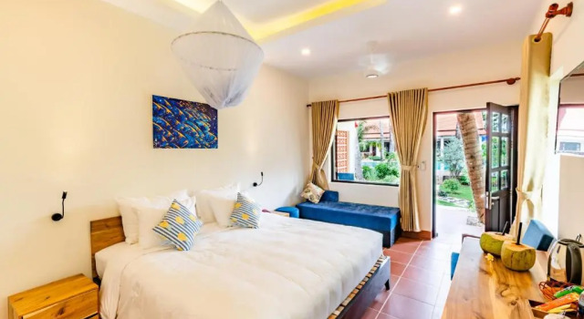 Двухместный номер Standard с видом на бассейн Hula Hula Seafront Phu Quoc