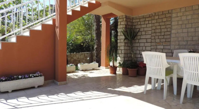 Apartments Vodaric, Prenota Appartamento Hotel a Isole Quarnerine con parcheggio, Parcheggio