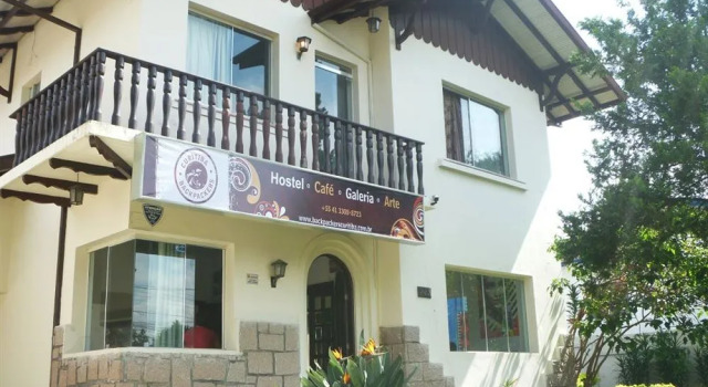 Curitiba Backpackers, Забронировать Отель Отели в центре Куритиба, в центре, Парковка