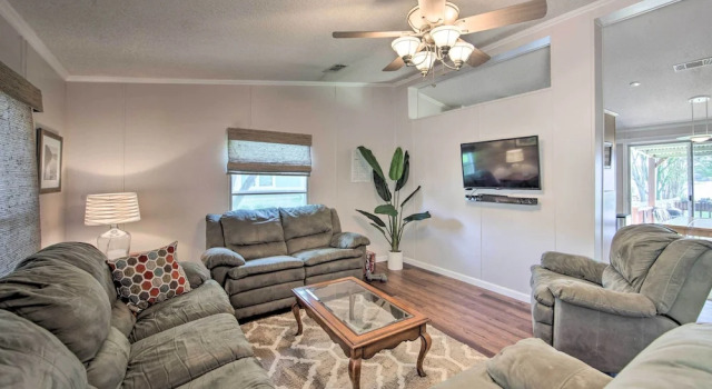 Коттедж Lakefront Mabank Gem w/ Sunset Views: Pets Welcome