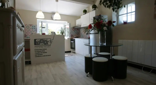 Appartements 2 à 6 personnes, Rezerwuj Apartament Hotele w Cévennes z basenem, Basen