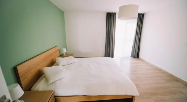 Penthouse DH Apartments, Varaa Huoneisto Oradea 