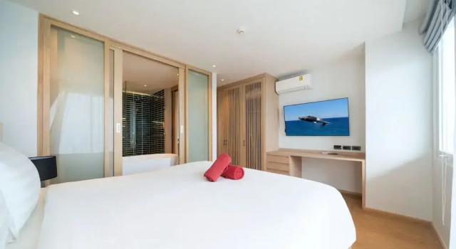 Sea View Chic Design 2BR Karon Condo 16C, Забронировать Бутик-отель Карон Бич остров Пхукет