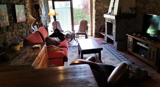 Ur II - 8 Pax, Boek Hotel Ur French Cerdagne