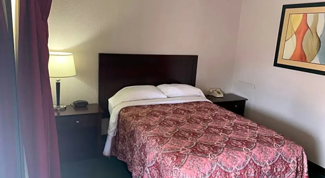 Двухместный номер Deluxe Sheldons Motel by OYO Keysville Near Hwy 360