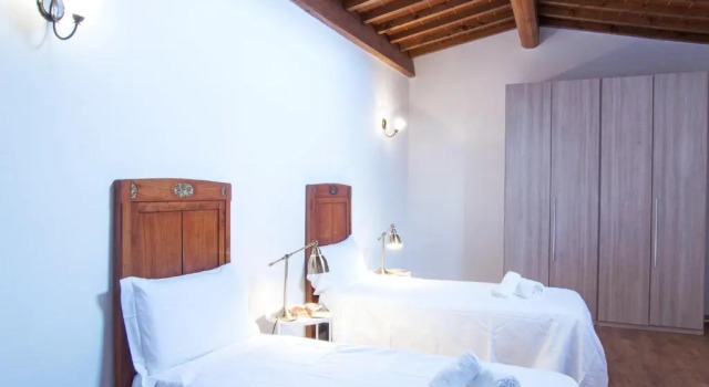 Lovely Apt 3min Walk to Ponte Vecchio, Забронировать Апартаменты/квартира Апартаменты Флоренции, рядом с Площадь Кафедрального собора, Апартаменты/квартира