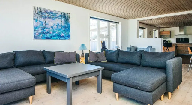 Коттедж 12 Person Holiday Home in Thyboron
