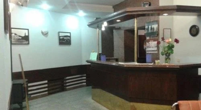 Hotel Saloon, Забронировать Отель Злин 
