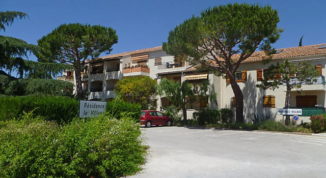 Provence Village 14477