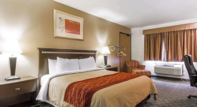 Standard Zimmer Quality Inn Edgerton