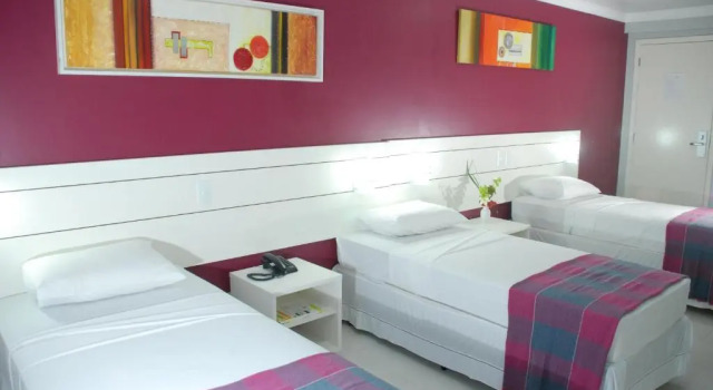 Трёхместный номер Standard Veleiros Mar Hotel