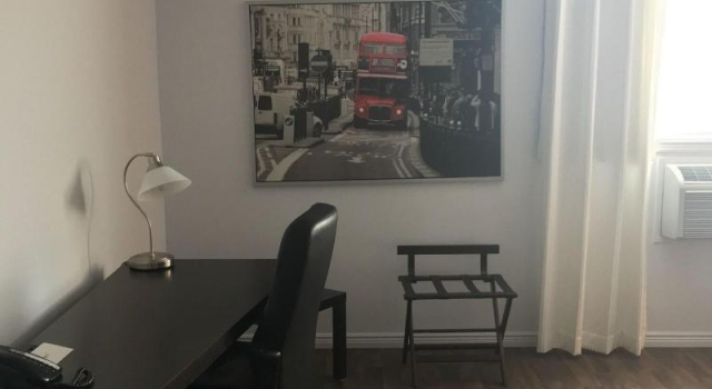Hotel 1212, Book Motel Hoteller i Bas-Saint-Laurent med parkering, Parkering