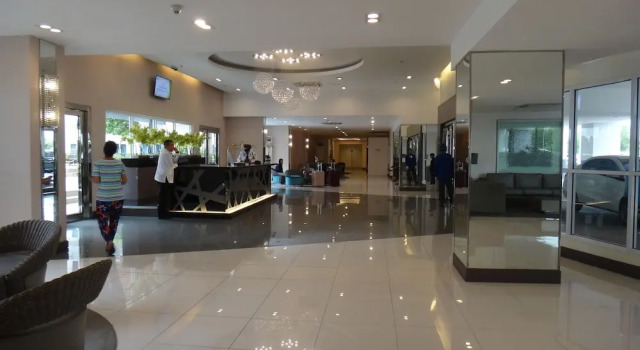 La Vista at Sea Residences, Забронировать Отель Пасай Столичный регион, рядом с Embassy of Japan