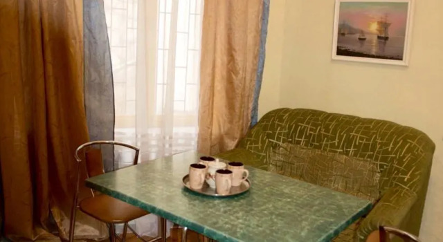 U Grafini Leschinskoy, Rezervovat Hotel Jalta 