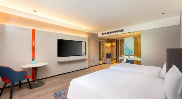 Четырёхместный номер Standard Holiday Inn Express Luoyang Longmen by IHG