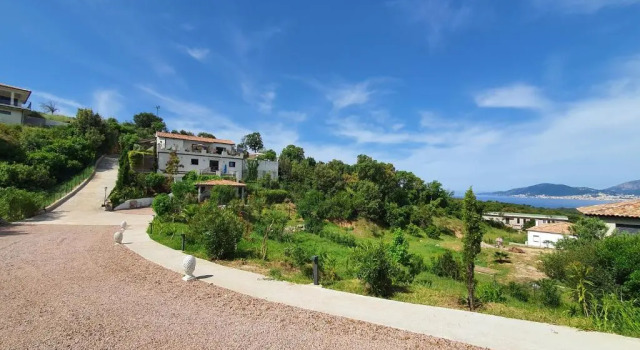 Апартаменты Appartement F2 avec terrasse de 35 m2 Bomorto - Porticcio