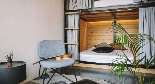 Murals Sleepbox Capsule Hostel - Adults Only