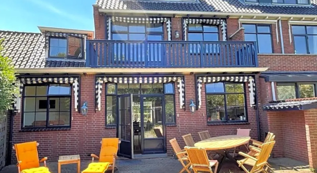 Luxury home in quiet neighbourhood near beach, Rezervovat Hotel Hotely v Zuid-Holland s parkováním, Parkování