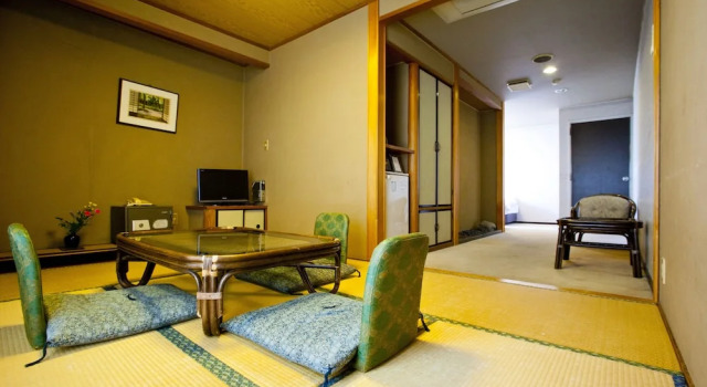 Hiyoshien, Rezervasyon Otel Minamichita Nagoya, Utsumi Beach yakınında