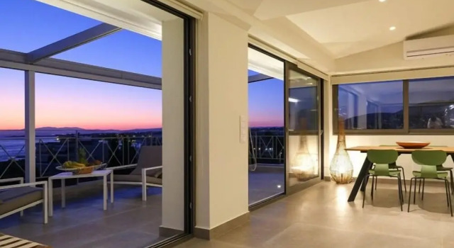 Breathtaking homm Penthouse with Magical Sea Views, Забронировать Отель Вари-Вула-Вулиагмени Attica Riviera