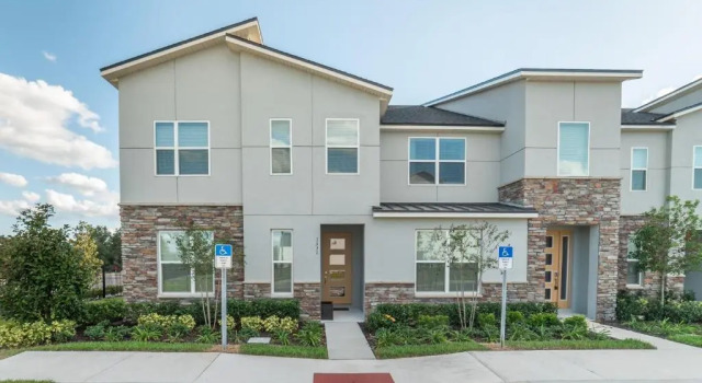 # 1531 Carey Palm Circle, Забронировать Отель Отели Фор Корнерз с бассейном, Бассейн