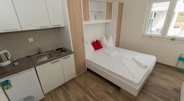 Mat - SA9, Buchen Sie Hotel Hotels in Gespanschaft Split-Dalmatien mit Pool, Schwimmbad