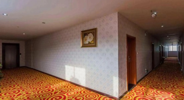 Kerry Garten Fashion Hotel, Rezerwuj Hotel Hotele w Qiandongnan z parkingiem, Parking
