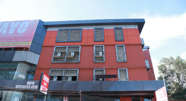 Collection O 82596 Safe Hotel Kadavanthra, Забронировать Отель Отели Коччи 3 звезды, 3*