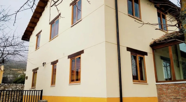 House With 5 Bedrooms in Amaya, With Wonderful City View, Enclosed Garden and Wifi, Забронировать Отель Амайя Burgos Province