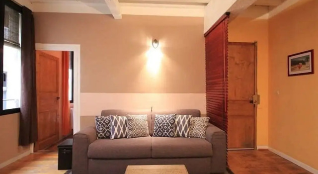 Apartment in the historical center, Забронировать Апартаменты/квартира Отели Авиньона с парковкой, рядом с Филипп Ле Бел Тауэр, Парковка