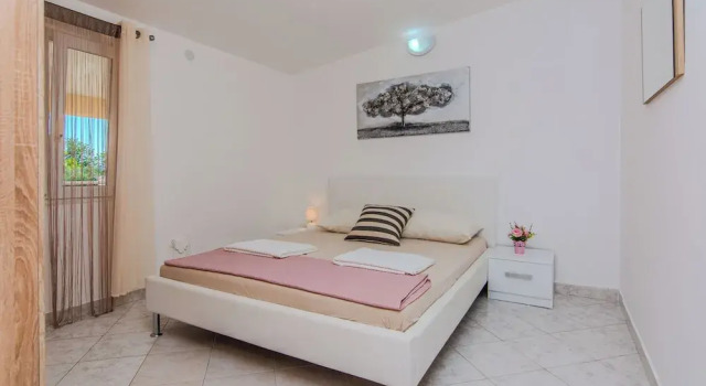 Апартаменты Economy Apartments Juracak Josip i Mira