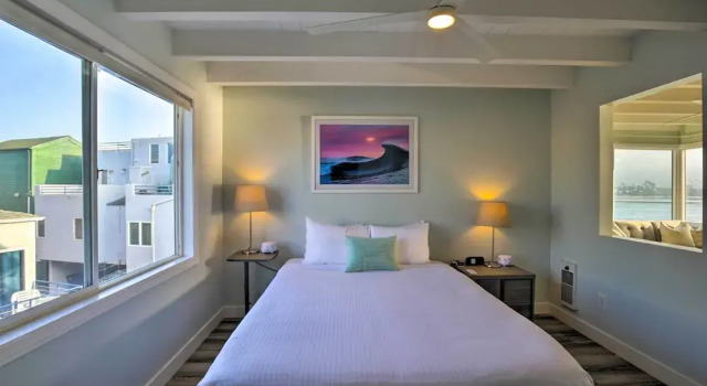 Апартаменты c 1 комнатой с балконом Chic Bay View Condo < 10 Miles to Dtwn San Diego!