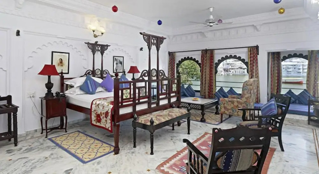 Люкс с видом на озеро Amet Haveli - A Heritage Hotel Udaipur