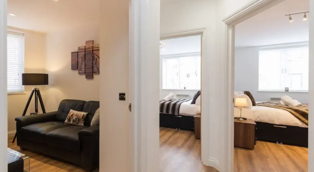 Birmingham City Centre Spacious Apartment, Забронировать Апартаменты/квартира Отели Бирмингема с парковкой, рядом с Royal Birmingham Society of Artists, Парковка