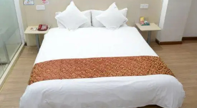 Yisu Qingju Hotel (Yuyao Yintai City Branch), Prenota Hotel Hotel a Yuyao con parcheggio, Parcheggio