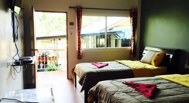 Maehaad Garden Inn