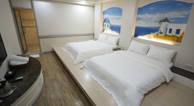Четырёхместный номер Deluxe 合悅都會商旅 Heyue HOTEL