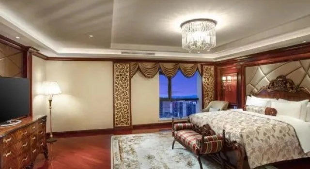 Четырёхместный люкс Presidential Dali Century Hotel