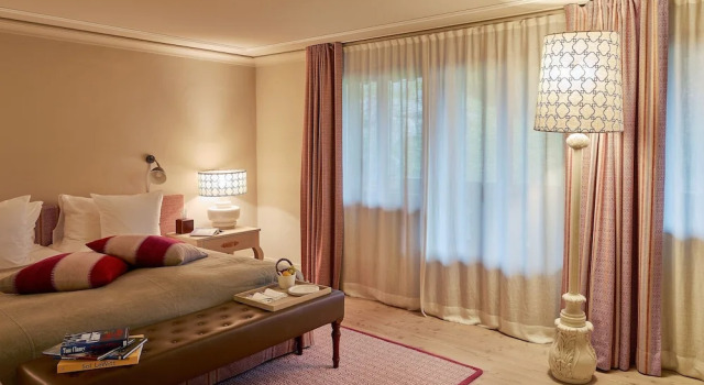 Номер Deluxe с балконом Le Grand Bellevue