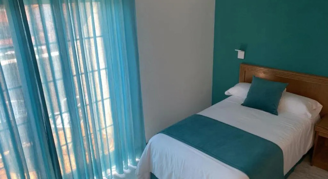 Nueva Colina, Book Hotel  