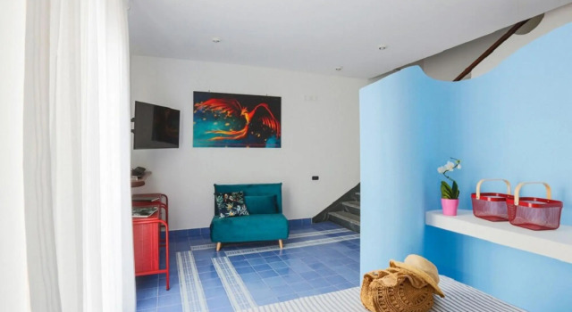 Villa The Phoenix with Private Swimming, Забронировать Вилла Коттеджи Марина-дель-Кантоне, Коттедж