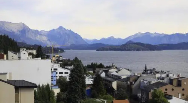 Departamento Céntrico en San Carlos de Bariloche, Забронировать Отель Отели в центре Сан-Карлос-де-Барилоче, в центре