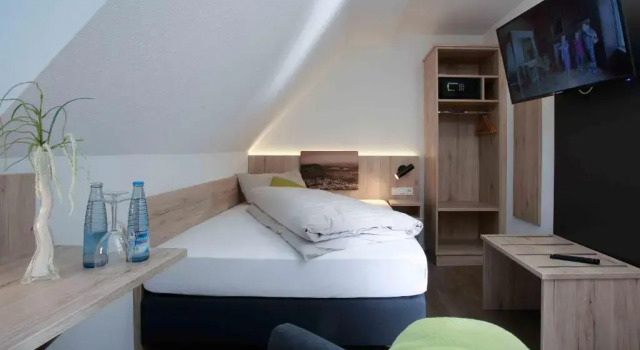Hotel Landgasthof Linde, Reserva ahora Hotel Hoteles en Baden-Wurtemberg con piscina, Piscina
